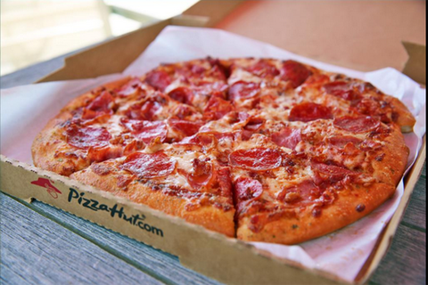 Pizza Hut je teraz ponúka letnú verziu je to Triple Treat Box