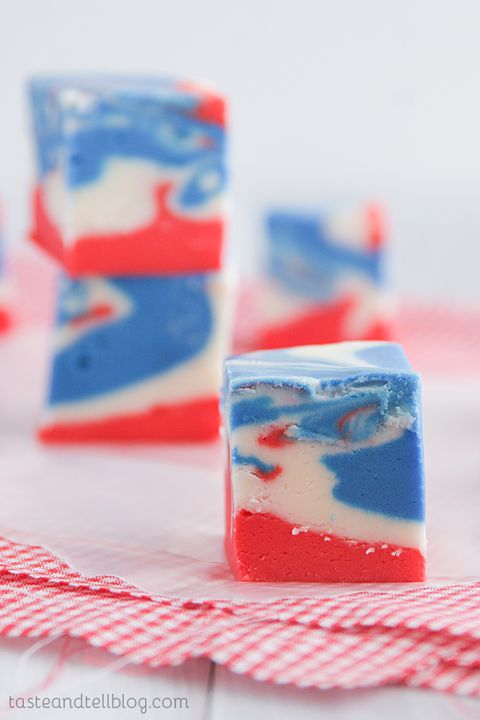 4 of July Tie Dyed Fudge