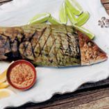 tekrar ziyaret etmek a cookout classic with this picnic favorite. A succulent and spicy fish for your outdoor party.