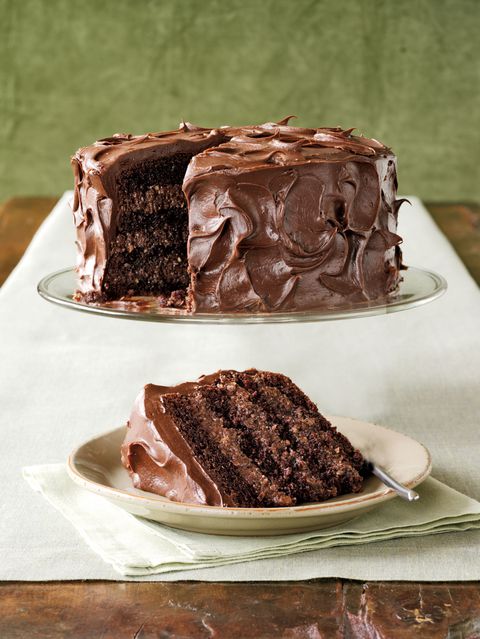 vy can cut your cooking time and still create a memorable dessert with a little help from a few premade ingredients: cake mix, mayonnaise, and frosting. This recipe is adapted from Hellmann's Super-Moist Chocolate Mayo Cake.