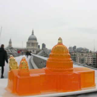 Fanlar of jelly artists Sam Bompas and Harry Parr of Bompas & Parr in London include star chefs like Heston Blumenthal. For their replica of St. Paul's Cathedral in London — viewable from their studio — they used Platinum Grade gelatin.