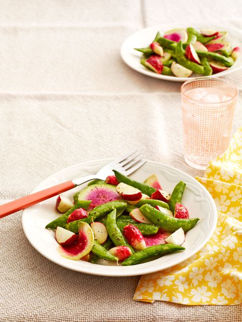 şeker snap pea and radish salad
