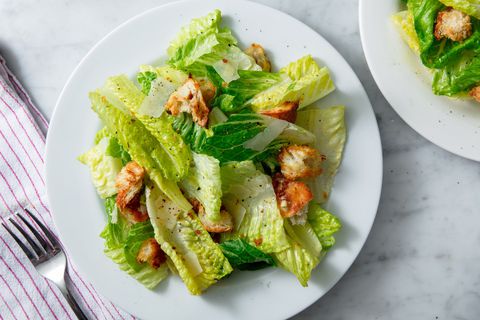 Sezar salatası