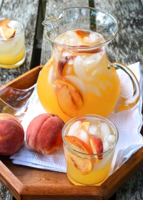 ที่เป็นประกาย Spiked Peach Lemonade Recipe