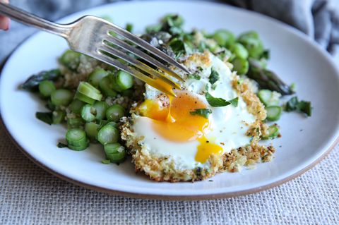 Kuşkonmaz Quinoa with Fried Egg Recipe