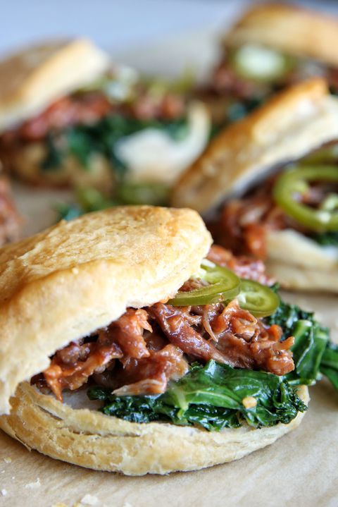 ดึง Pork and Kale Biscuit Sandwiches Recipe