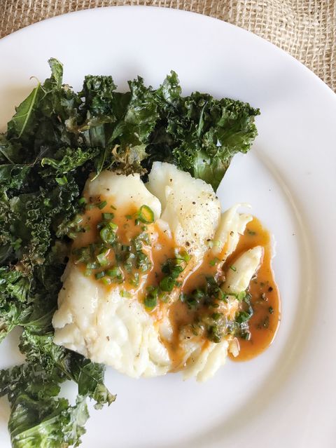 Sirracha-maslo Cod with Garlicky Kale Recipe