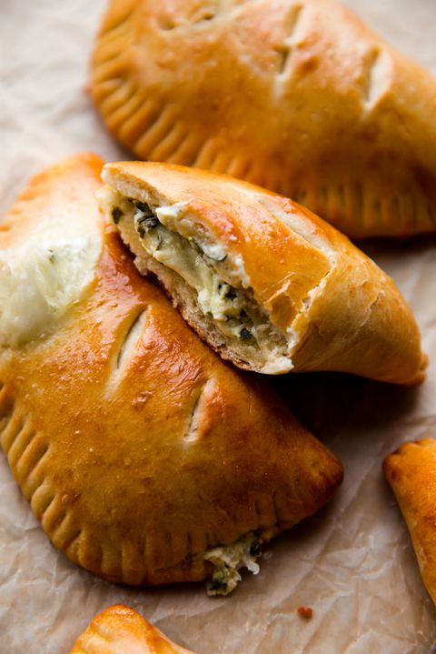 Vroče Cheese and Spinach Stuffed Pockets Vertical