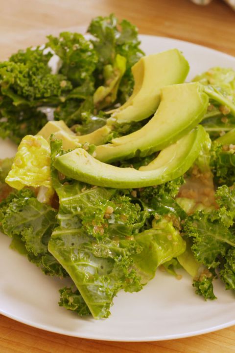 Vegetárian Kale Caesar Salad Vertical