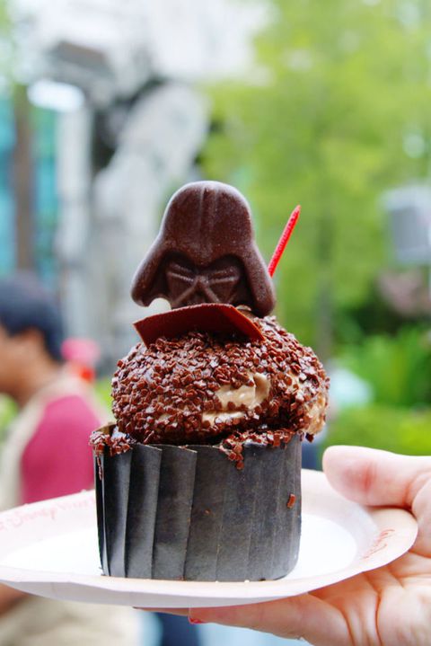 ดาร์ท Vader Cupcake Vertical