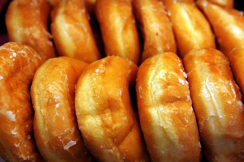 ดังกิ้น' Donuts glazed doughnuts.