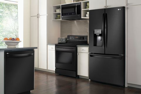 LGs nya smarta kylskåp visar mat svart är den hetaste kökstendensen just nu