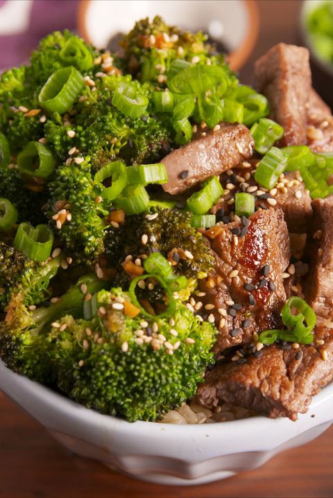Hovädzie mäso and Broccoli Buddha Bowls