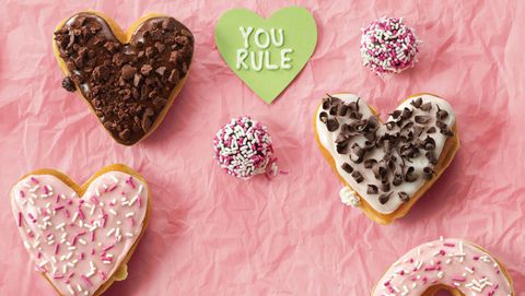 Dunkin Donuts ändrar hela sin meny igen för Alla hjärtans dag