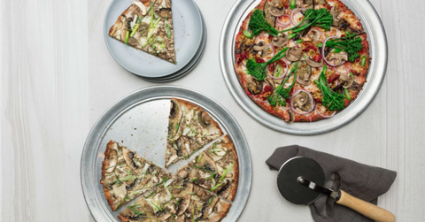 California Pizza Kitchen säljer nu Pizza med Blomkålskorpa