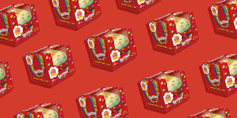 Bu Gigantic Gökkuşağı Skittles Kek 20 Kişiye Kadar Yararlanabilir