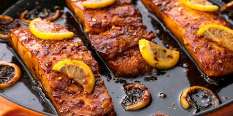 Honung Garlic Glazed Salmon Horizontal