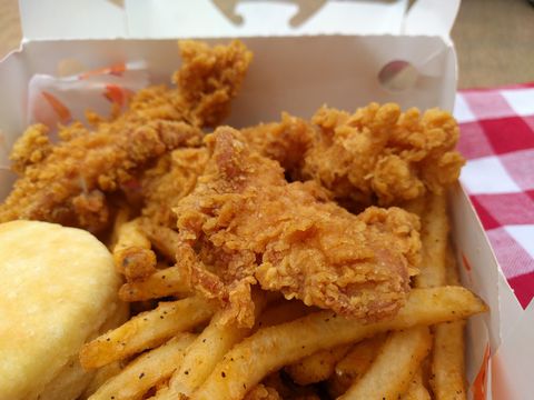 Ljuv & Crunchy Chicken Tenders at Popeyes